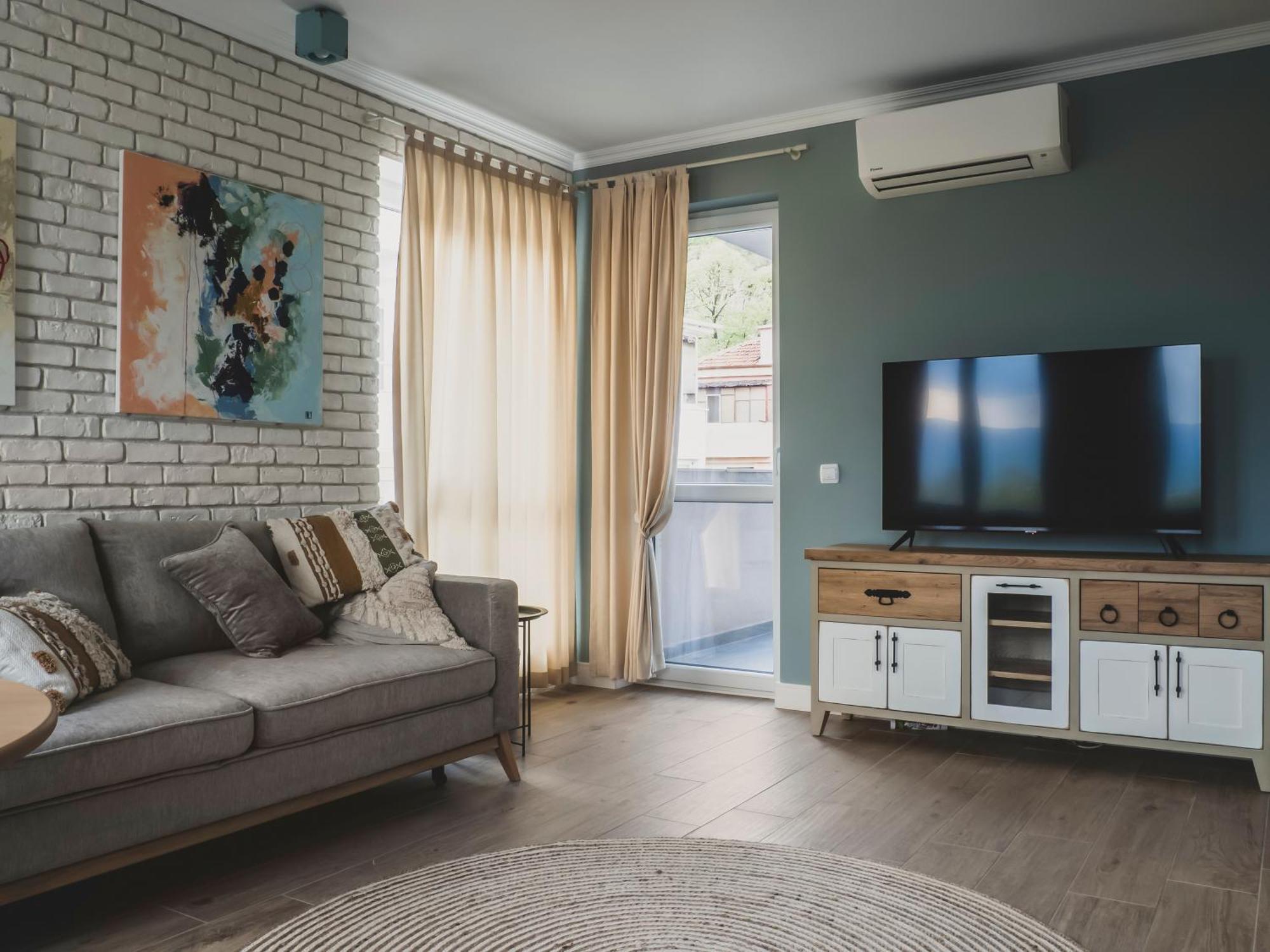 Stylish 1Bd - Free Private Garage Apartment Plovdiv Exterior photo